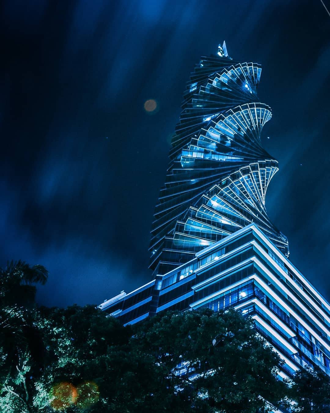 El Tornillo - Showroom