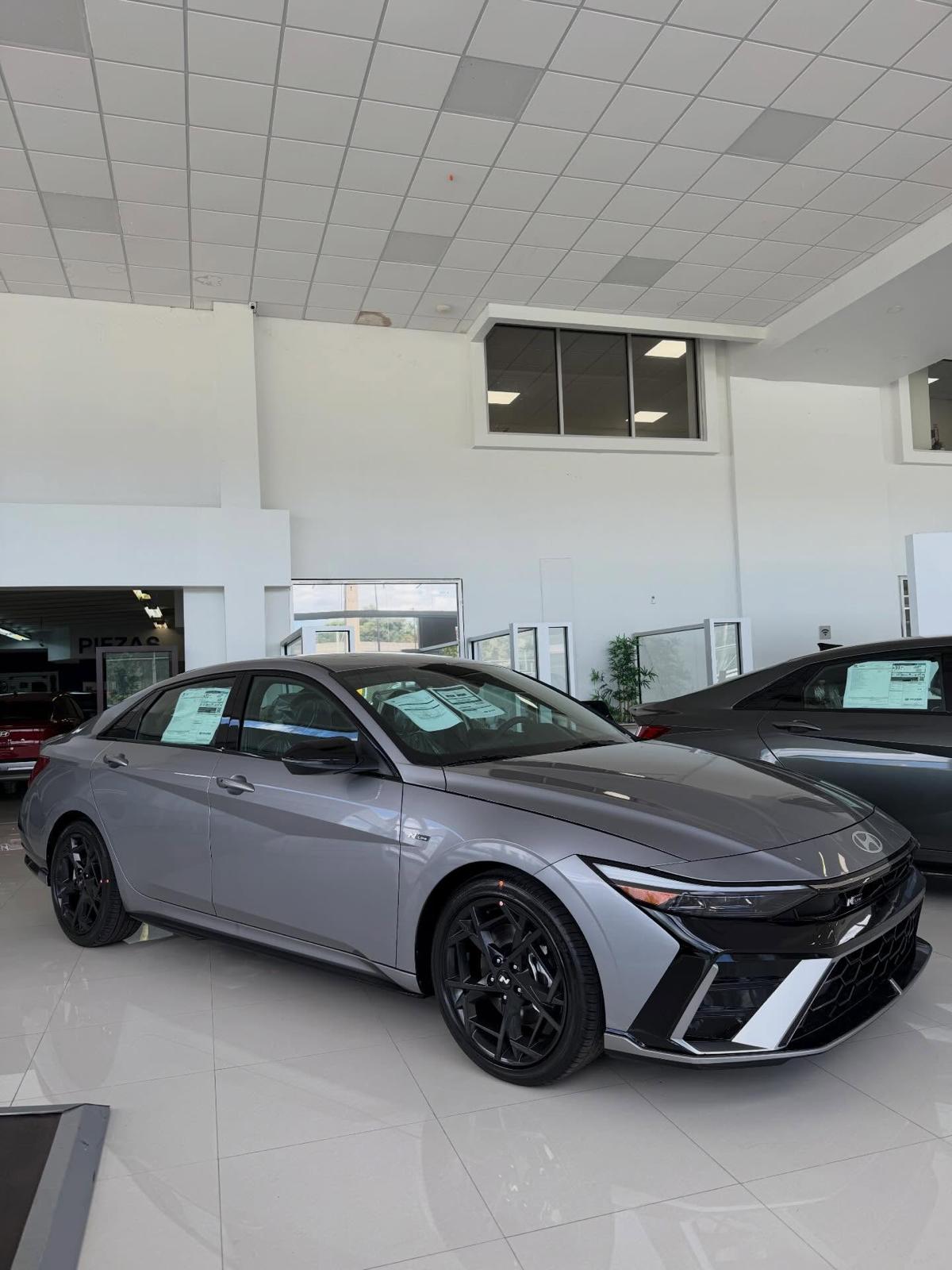 Hyundai Elantra N Line - full side