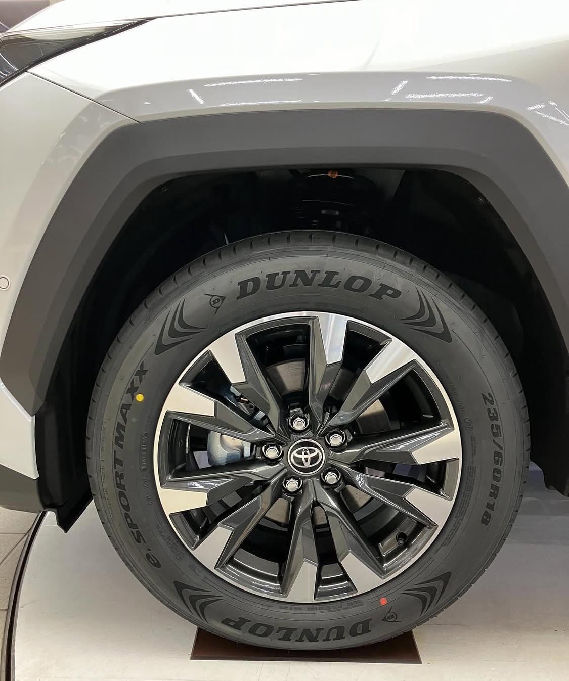 Toyota RAV4 - imagen 4